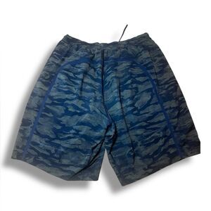 Lululemon Men's Pace Breaker Lined 9" Athletic Shorts Size Medium Pockets